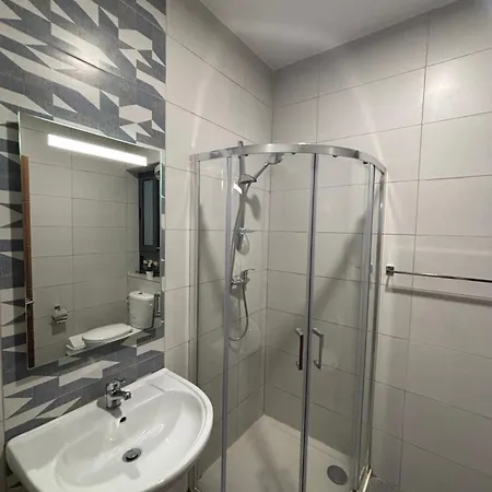 Bright - Private External Bathroom Ubytování v soukromí