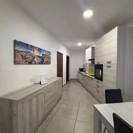 Cozy And Bright Room, Shared Flat *