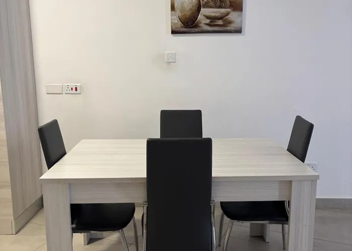 Cozy And Bright Room, Shared Flat